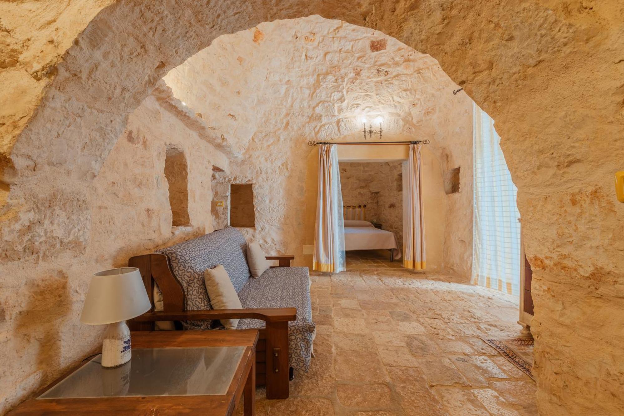Apartamento Trullo Tarantini Con Piscina Privata Latiano Exterior foto