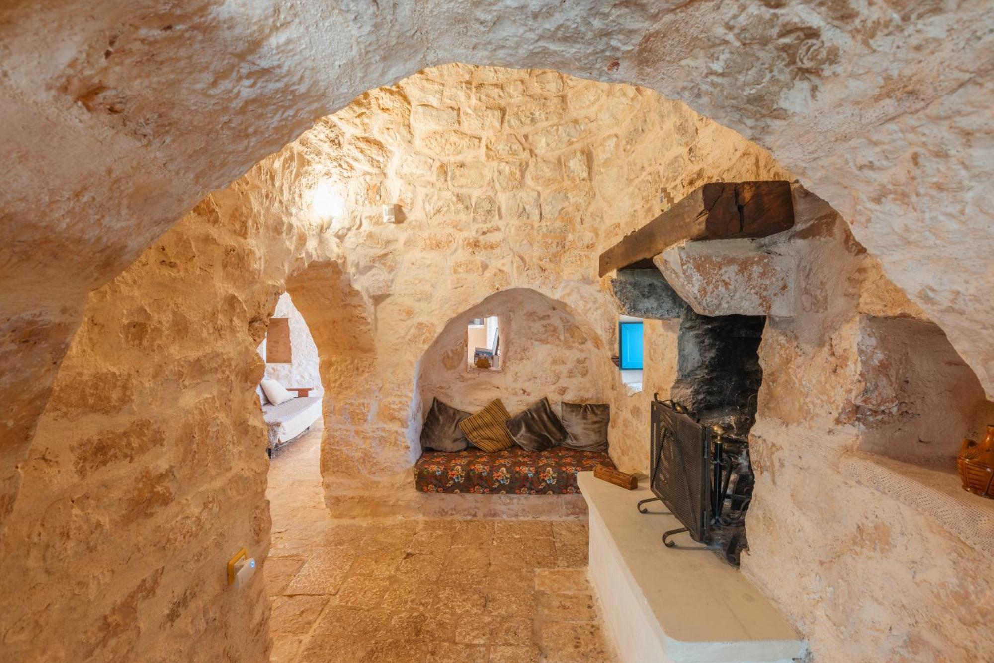 Apartamento Trullo Tarantini Con Piscina Privata Latiano Exterior foto