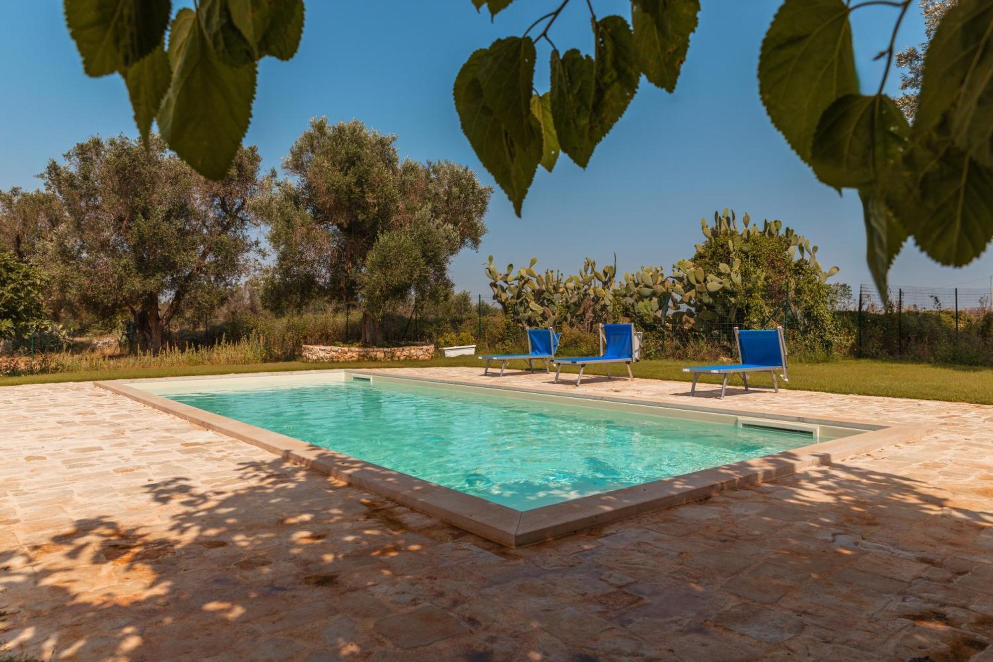 Apartamento Trullo Tarantini Con Piscina Privata Latiano Exterior foto
