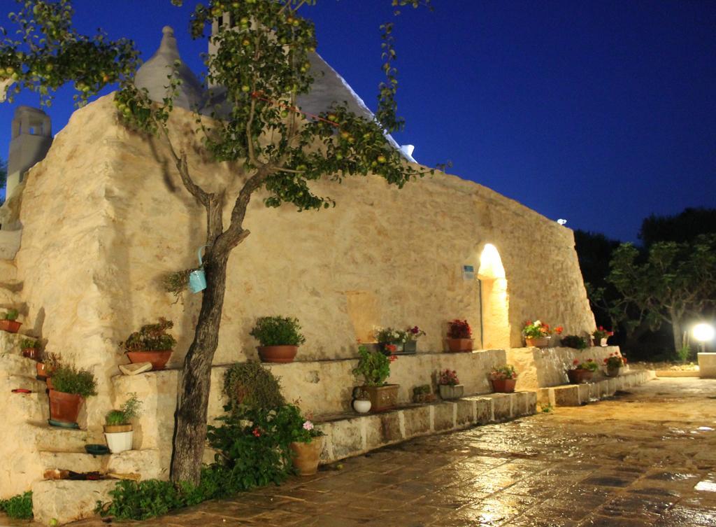 Apartamento Trullo Tarantini Con Piscina Privata Latiano Habitación foto